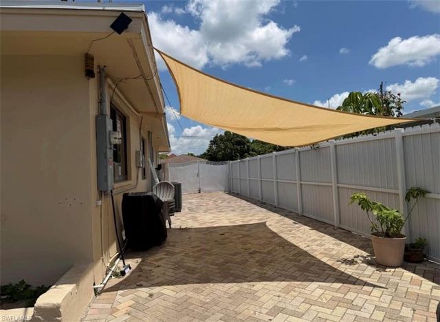 3502 Seminole AVE, Naples, FL 34112