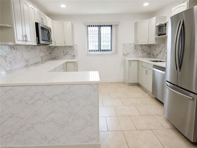 3502 Seminole AVE, Naples, FL 34112