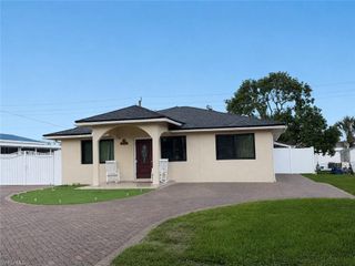 3502 Seminole AVE, Naples, FL 34112
