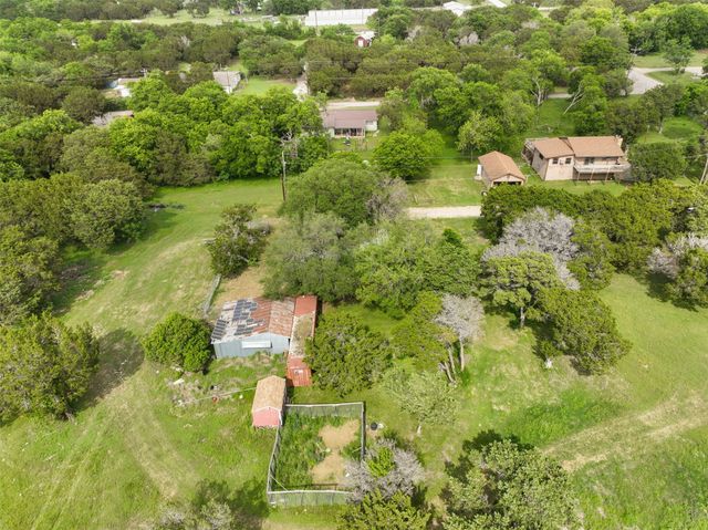 000 Linda Lee Crossing, Whitney, TX 76692