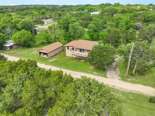 000 Linda Lee Crossing, Whitney, TX 76692