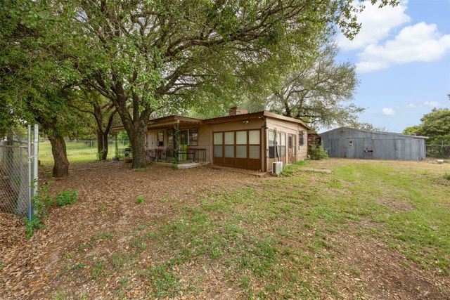 000 Linda Lee Crossing, Whitney, TX 76692