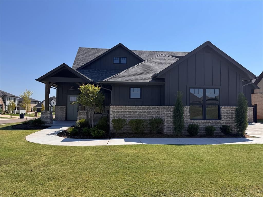 12812 Cobblestone Curve Road, Oklahoma City, OK 73142