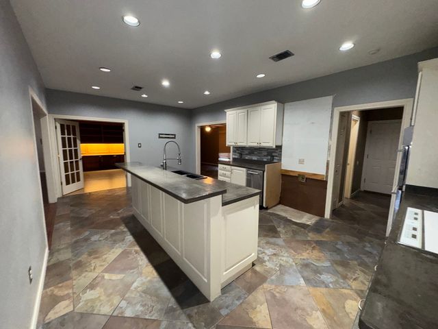 7324 Old Mill Run, Fort Worth, TX 76133