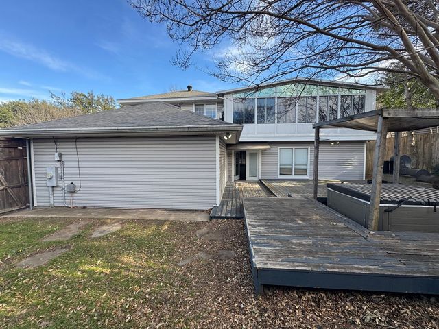 7324 Old Mill Run, Fort Worth, TX 76133