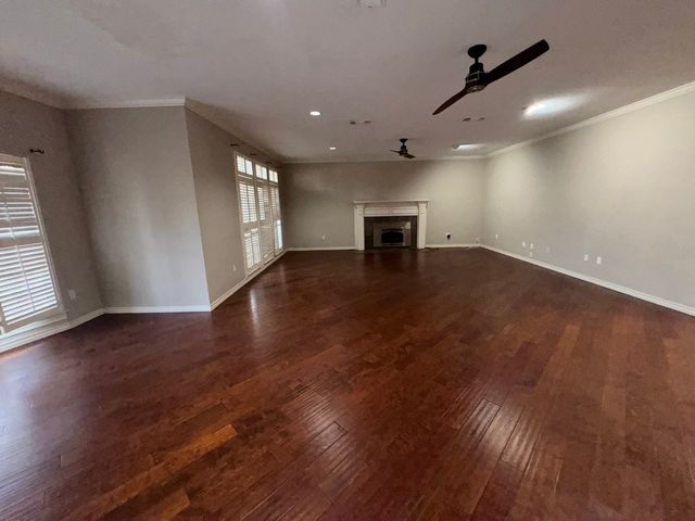 7324 Old Mill Run, Fort Worth, TX 76133