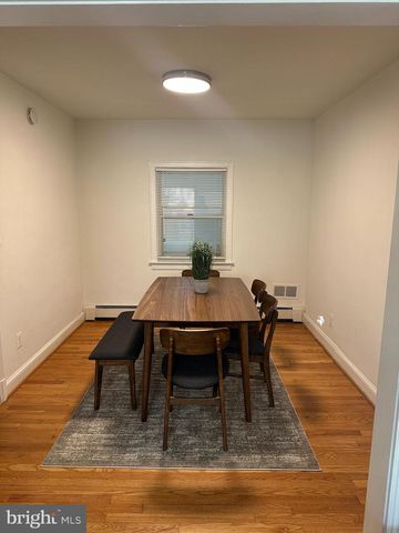 1049 N MONROE ST, Arlington, VA 22201