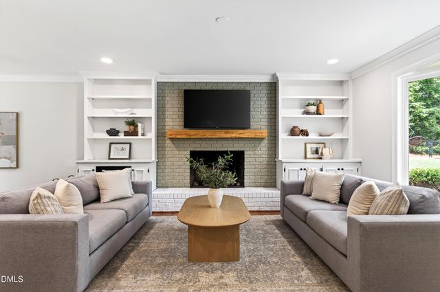 104 Larkwood Lane, Cary, NC 27518