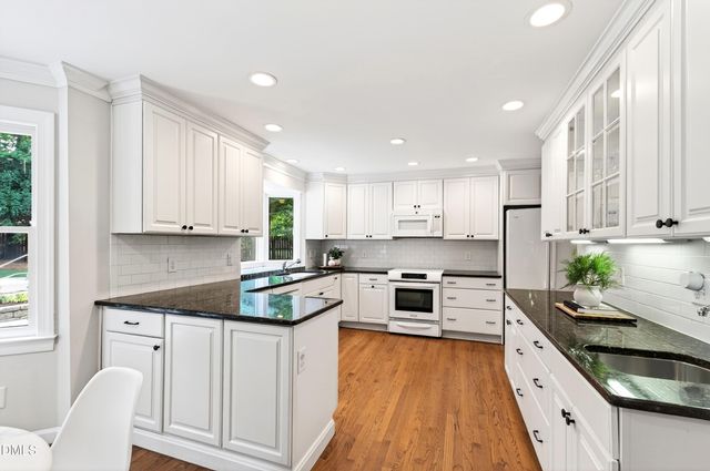 104 Larkwood Lane, Cary, NC 27518