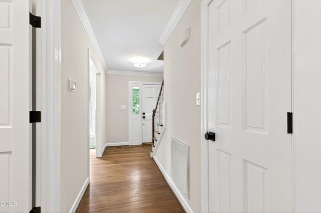 104 Larkwood Lane, Cary, NC 27518