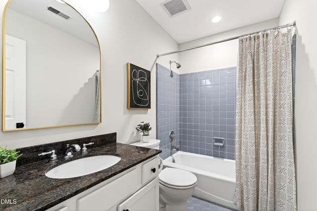 104 Larkwood Lane, Cary, NC 27518