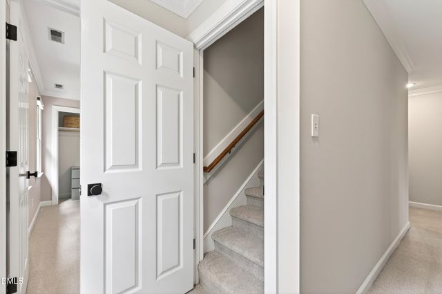 104 Larkwood Lane, Cary, NC 27518