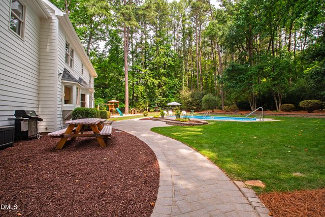 104 Larkwood Lane, Cary, NC 27518