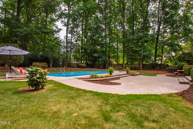 104 Larkwood Lane, Cary, NC 27518