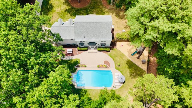 104 Larkwood Lane, Cary, NC 27518
