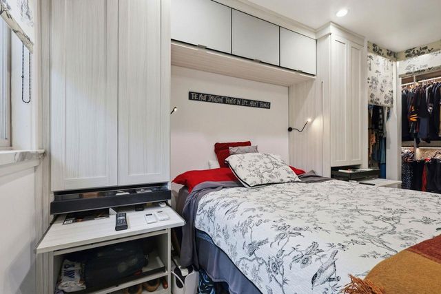 324 Catalpa Street 111, San Mateo, CA 94401