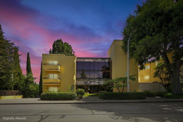 324 Catalpa Street 111, San Mateo, CA 94401