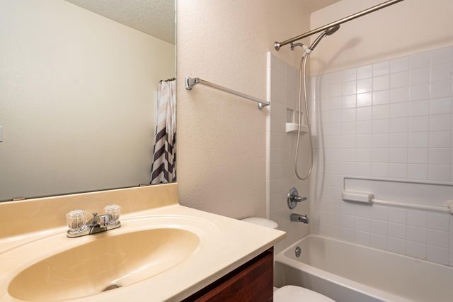 5035 Costa Maresme Drive NW, Albuquerque, NM 87120