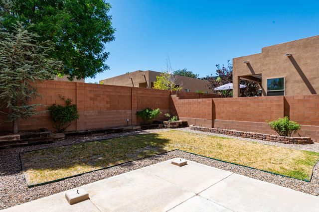 5035 Costa Maresme Drive NW, Albuquerque, NM 87120