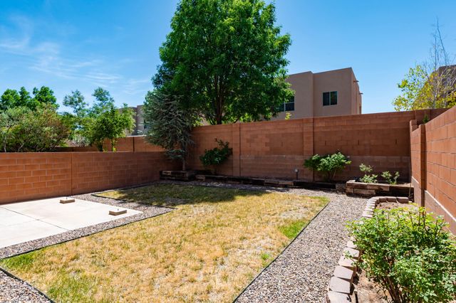 5035 Costa Maresme Drive NW, Albuquerque, NM 87120