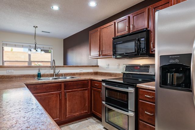 5035 Costa Maresme Drive NW, Albuquerque, NM 87120