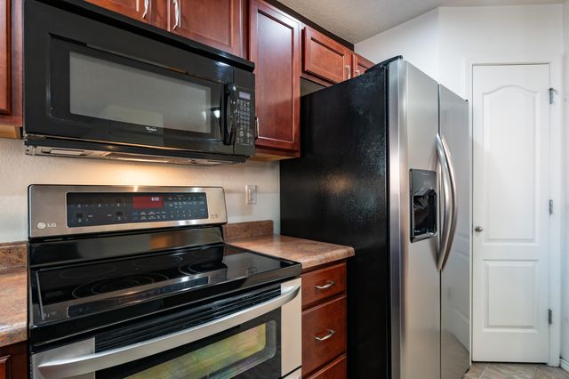 5035 Costa Maresme Drive NW, Albuquerque, NM 87120