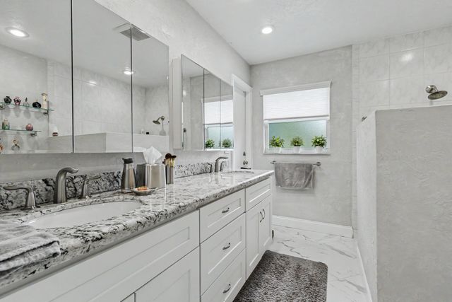 415 SAILBOAT Circle, Weston, FL 33326
