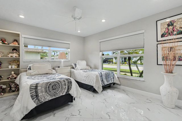 415 SAILBOAT Circle, Weston, FL 33326