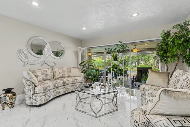415 SAILBOAT Circle, Weston, FL 33326