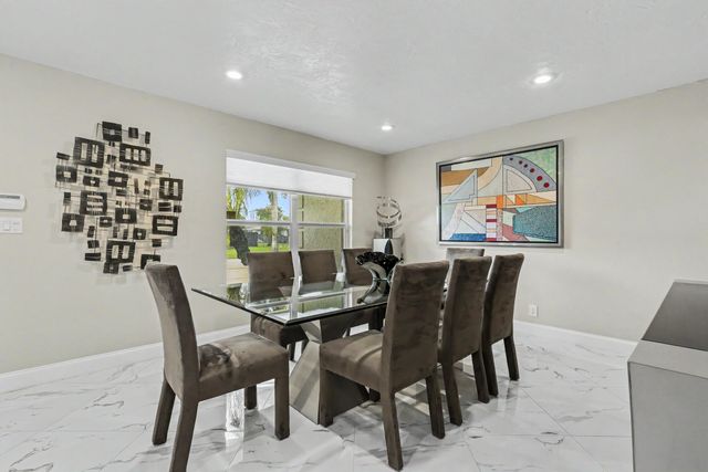 415 SAILBOAT Circle, Weston, FL 33326