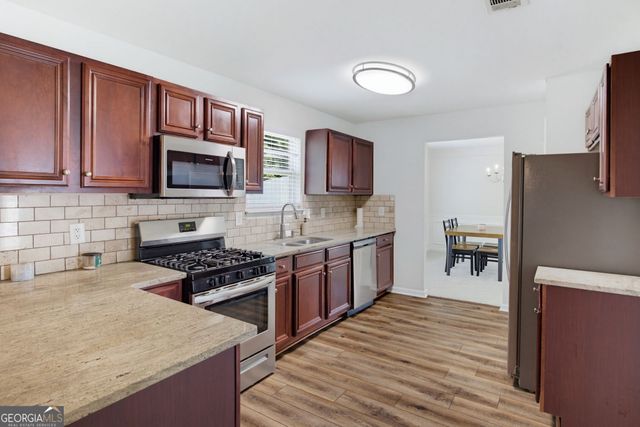 6260 Selborn Drive SW, South Fulton, GA 30331
