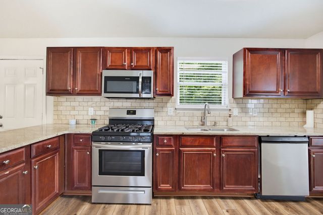 6260 Selborn Drive SW, South Fulton, GA 30331