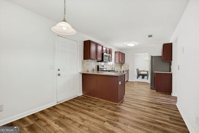 6260 Selborn Drive SW, South Fulton, GA 30331