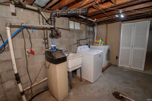 2805 Pleasant Plain Avenue, Elkhart, IN 46517