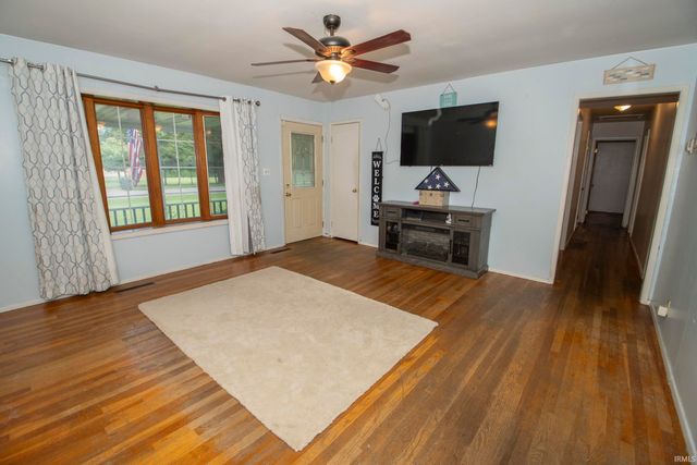 2805 Pleasant Plain Avenue, Elkhart, IN 46517