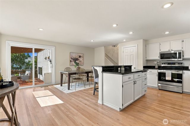 13109 NE 137th Place, Kirkland, WA 98034