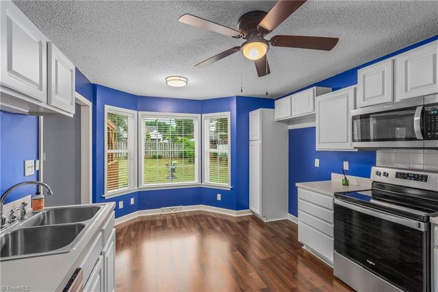 1760 Spring Path Trail, Clemmons, NC 27012
