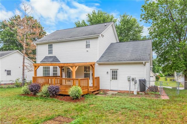 1760 Spring Path Trail, Clemmons, NC 27012