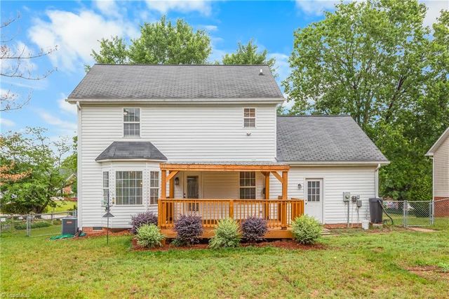 1760 Spring Path Trail, Clemmons, NC 27012