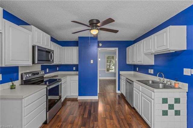 1760 Spring Path Trail, Clemmons, NC 27012