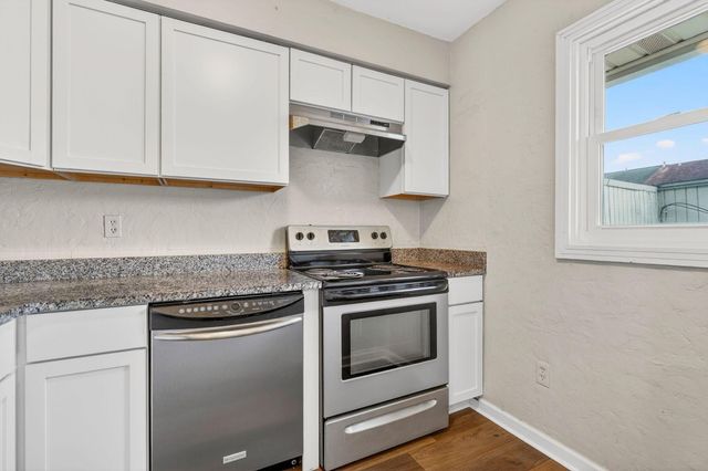 1056 Hardesty Place, Columbus, OH 43204