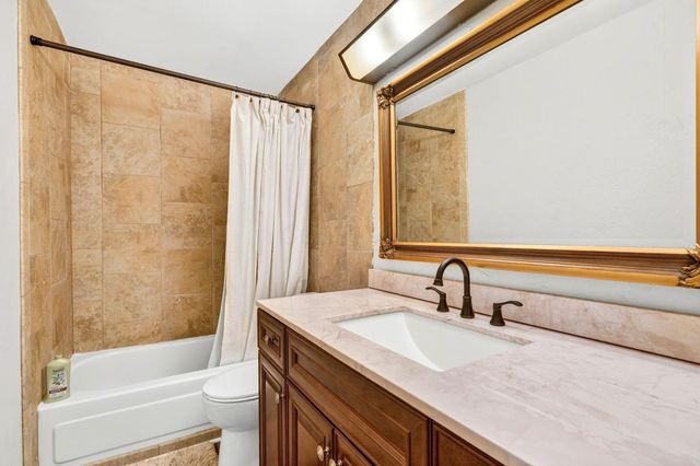 1056 Hardesty Place, Columbus, OH 43204