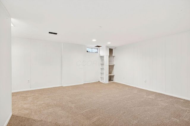 1056 Hardesty Place, Columbus, OH 43204