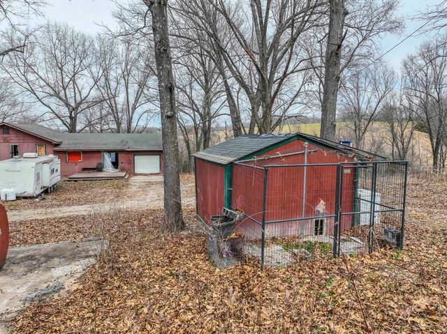 42 Pacific Drive, Crane, MO 65633