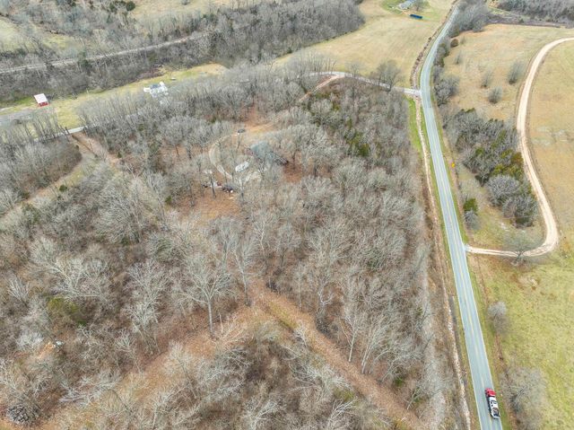 42 Pacific Drive, Crane, MO 65633