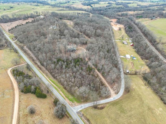 42 Pacific Drive, Crane, MO 65633