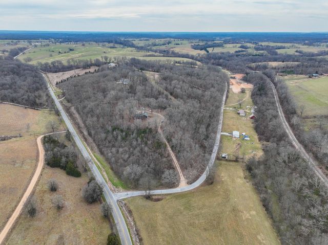 42 Pacific Drive, Crane, MO 65633