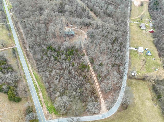 42 Pacific Drive, Crane, MO 65633