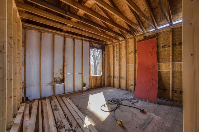 42 Pacific Drive, Crane, MO 65633