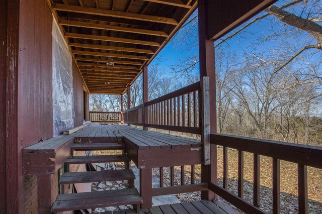 42 Pacific Drive, Crane, MO 65633